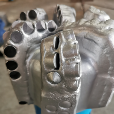 6.625 inch Diameter S613 PDC Drill Bit API Reg Drilling Tool
