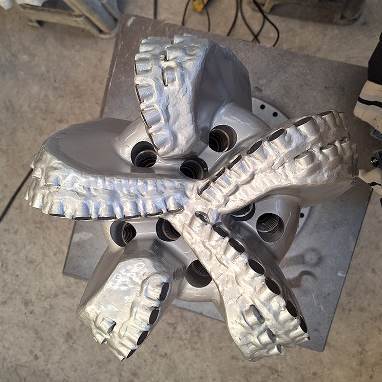 PDC Rock Drill Bit 13-1/4 Inch Of Diamond Drilling Tool