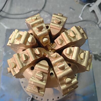 angepasste, mit einer Blade versehene Diamantbohrmaschine für extrem hartes Schleifgestein