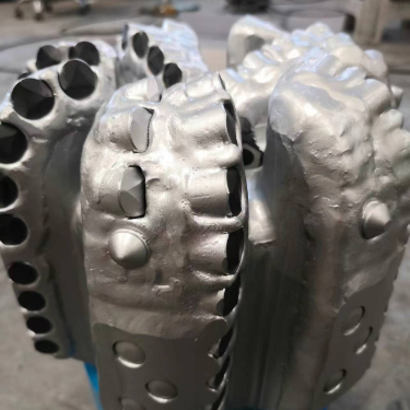 8,5 Zoll Stahlkörper 7 Flügel 16mm Hauptschneider Rock PDC Bohrer